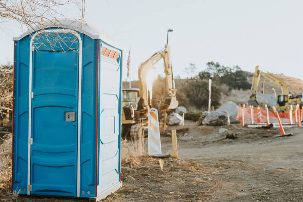 Best Construction site porta potty rental  in Portland, IN